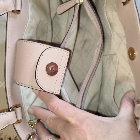 Michael Kors Large Blush Color Satchel.  Pre-loved. - Picture 12 of 16